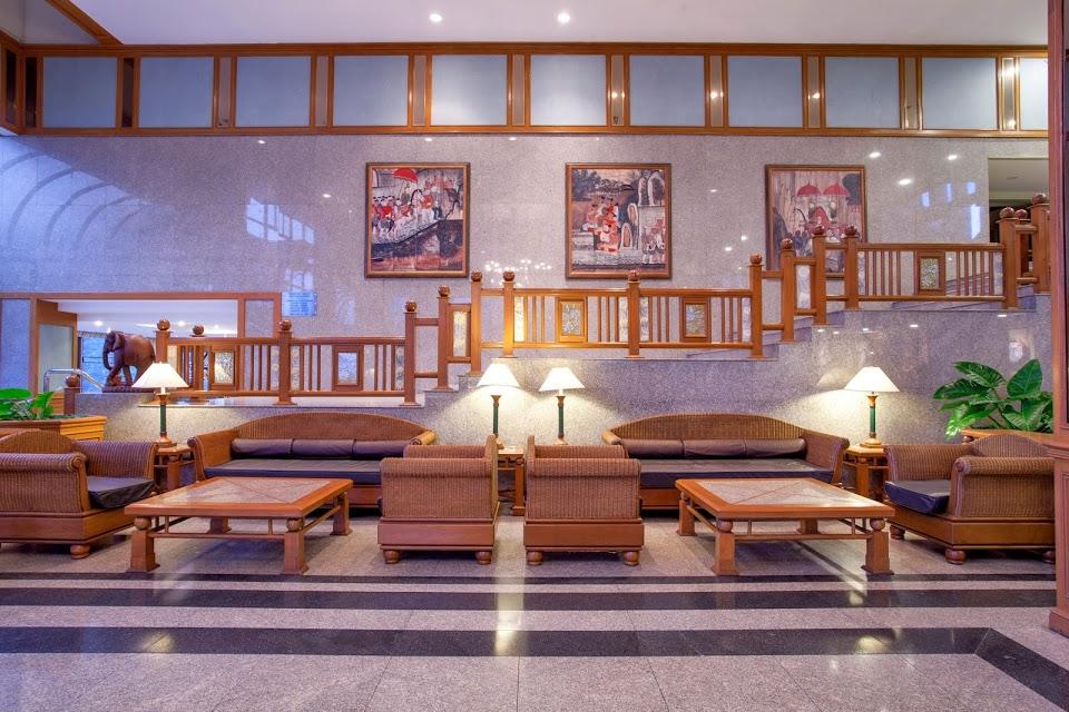 Cholchan Pattaya Beach Resort - Sha Extra Plus Экстерьер фото Lobby