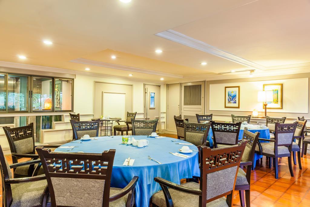Cholchan Pattaya Beach Resort - Sha Extra Plus Экстерьер фото The restaurant